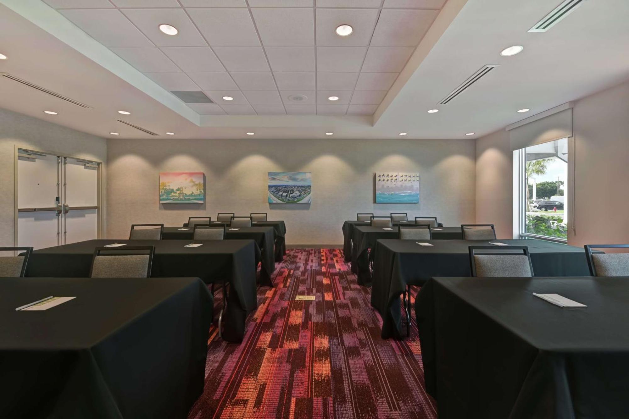 Home2 Suites By Hilton West Palm Beach Airport Cloud Lake Exteriér fotografie